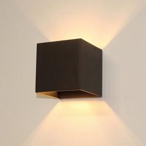 Aku WallClip Wandlamp Kubus Vierkant Zwart